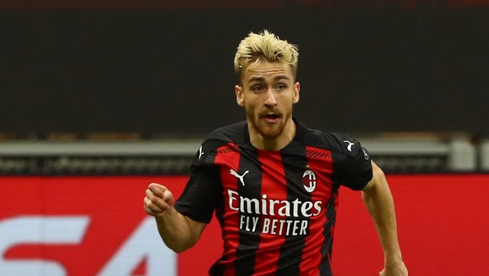 Alexis Saelemaekers (centrocampista AC Milan) durante una gara dei rossoneri nella Serie A 2020-2021 | AC Milan News (Getty Images) 