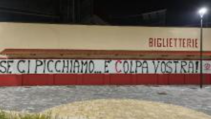 Vicenza, l’amara ironia della tifoseria biancorossa (premiata dall’AIC) in uno striscione - immagine 1