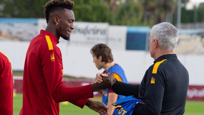 Getty Images Abraham: “Tutti vogliono Mourinho ma lui è concentrato sulla Roma” - immagine 1
