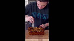 VIDEO / Il figlio di Beckham e la sua lasagna (vegana) che fa discutere