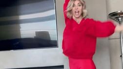 VIDEO / Scoppia la Primavera a casa Costacurta-Colombari: l’ex Miss Italia è in formissima