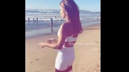 VIDEO / Squat in riva al mare: Elisabetta Canalis si tiene in forma così