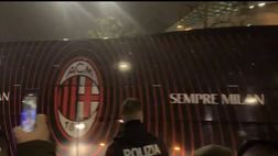 Video – Milan-Torino: l’arrivo del pullman rossonero allo stadio