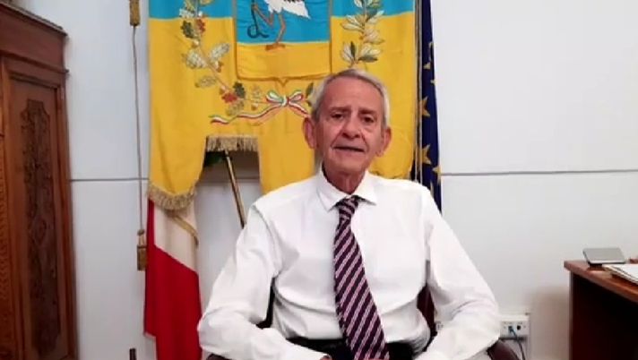 Il primo cittadino di Cerignola dà la "tristissima notizia" ai tifosi locali... Il primo cittadino di Cerignola dà la "tristissima notizia" ai tifosi locali...