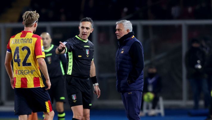 Mourinho: “Partita difficile su un campo orribile” - immagine 1