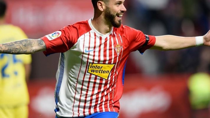 Alvaro Vazquez spera che l'emergenza non si prolunghi molto...questa settimana c'era il derby.... 