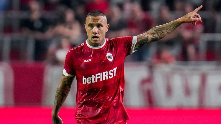 Nainggolan vuole tornare in Italia: due club mostrano interesse per l’ex Inter - immagine 1