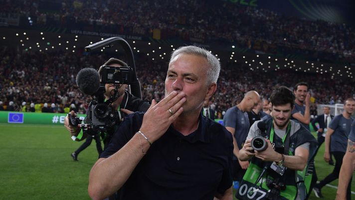 Mou torna a casa, Karsdorp e Miki vanno a Dubai: le vacanze dei giallorossi - immagine 1