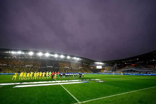 Getty Images Striscione dei tifosi del Nantes: “Juve club di imbrogli, intrighi e repressione”- immagine 2