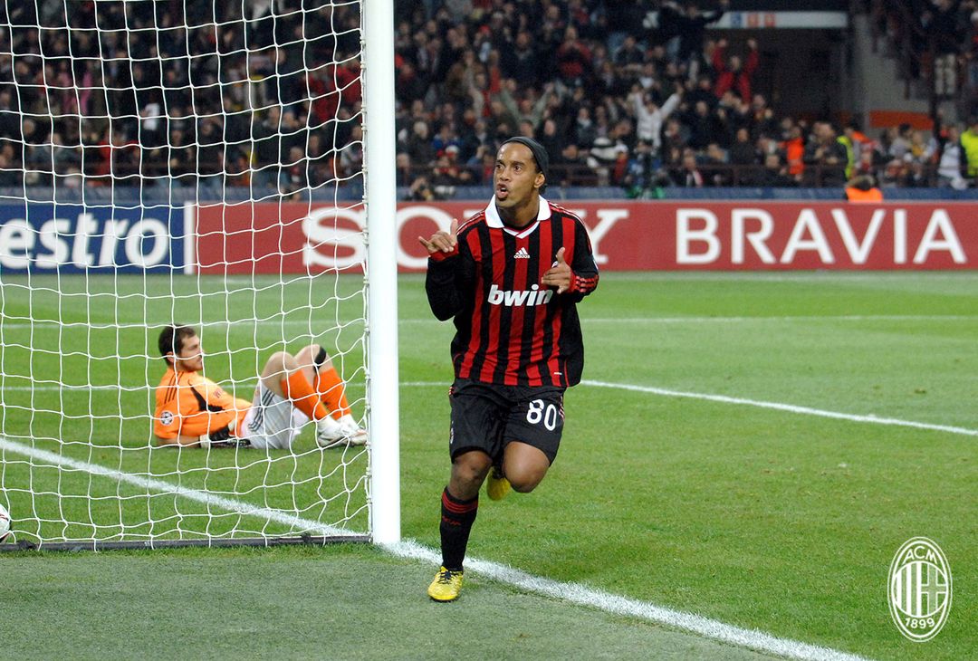 FOTOGALLERY – Il Ronaldinho rossonero - immagine 10