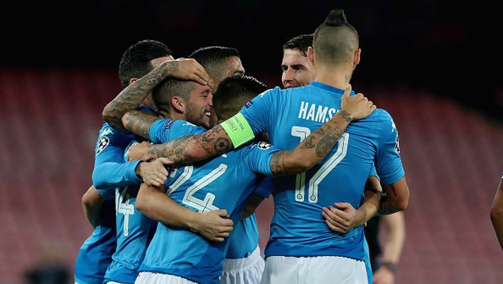 L'esultanza dei giocatori del Napoli dopo un gol