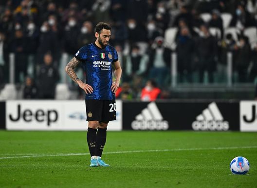 Inter TV: “Rigore? Ecco chi si era fatto avanti per tirarlo al posto di Calhanoglu” Inter TV: “Rigore? Ecco chi si era fatto avanti per tirarlo al posto di Calhanoglu” - immagine 1