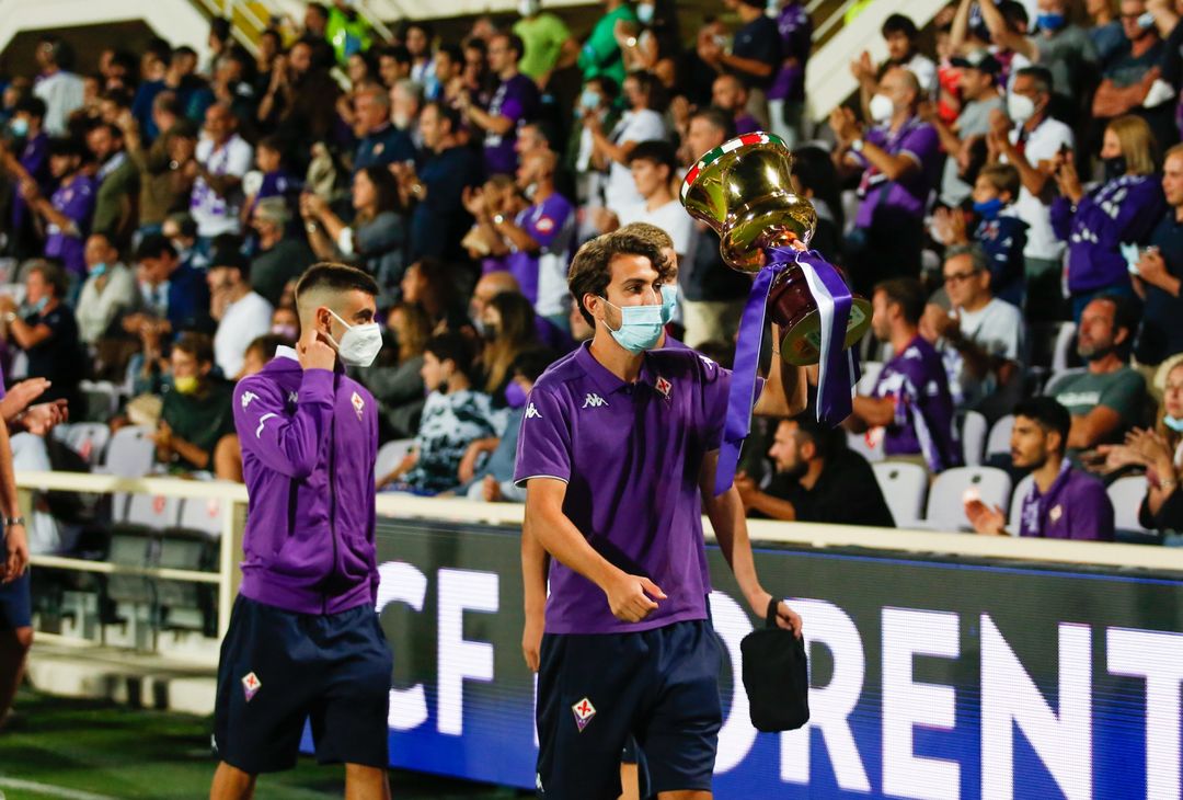  GERMOGLI PH: 28 AGOSTO 2021 FIRENZE STADIO ARTEMIO FRANCHI SERIE A FIORENTINA VS TORINO NELLA FOTO LA FIORENTINA PRIMAVERA SFILA CON LA COPPA 