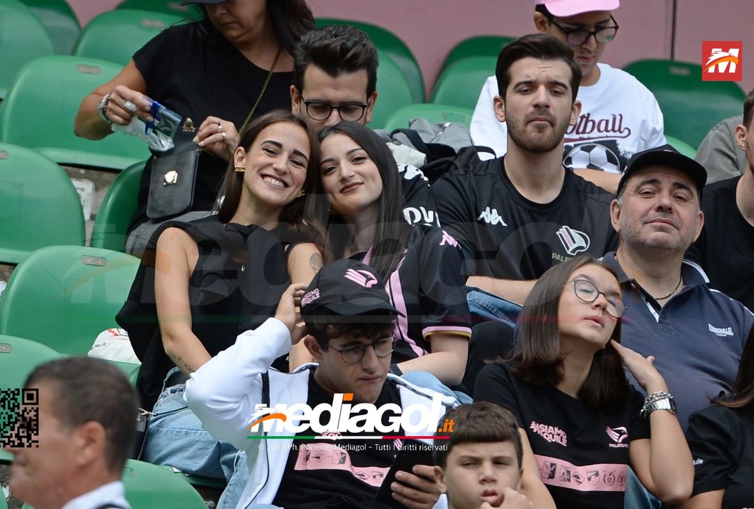FOTOTIFO Palermo-Pisa 3-3, i tifosi allo Stadio “Renzo Barbera” (Gallery) - immagine 59