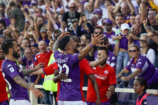GERMOGLI PH: 18 SETTEMBRE 2022 FIRENZE STADIO ARTEMIO FRANCHI CAMPIONATO SERIE A TIMO FIORENTINA HELLAS VERONA NELLA FOTO GOL ESULTANZA GONZALEZ Nico Gonzalez, quanti dubbi: con l’Argentina non gioca, ma a Bergamo?- immagine 2