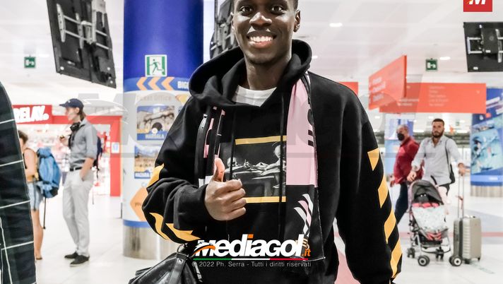 Palermo, Gomes: “Club importante in Italia, non vedo l’ora di incontrare i tifosi” Palermo, Gomes: “Club importante in Italia, non vedo l’ora di incontrare i tifosi” - immagine 1