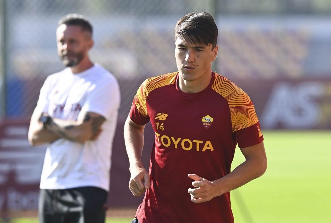 Trigoria, ripresa in vista della Samp: in campo Zaniolo e Karsdorp – FOTO GALLERY - immagine 13
