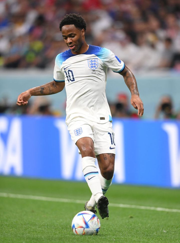 (Photo by Stu Forster/Getty Images) Sterling lascia il Mondiale: furto con minacce alla famiglia, ma la Polizia smentisce- immagine 2