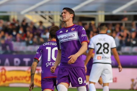 GERMOGLI PH: 31 OTTOBRE 2021 FIRENZE STADIO ARTEMIO FRANCHI SERIE A FIORENTINA VS SPEZIA NELLA FOTO VLAHOVIC Il commento: “La più grande vittoria di Vlahovic è la complicità dei compagni”- immagine 2