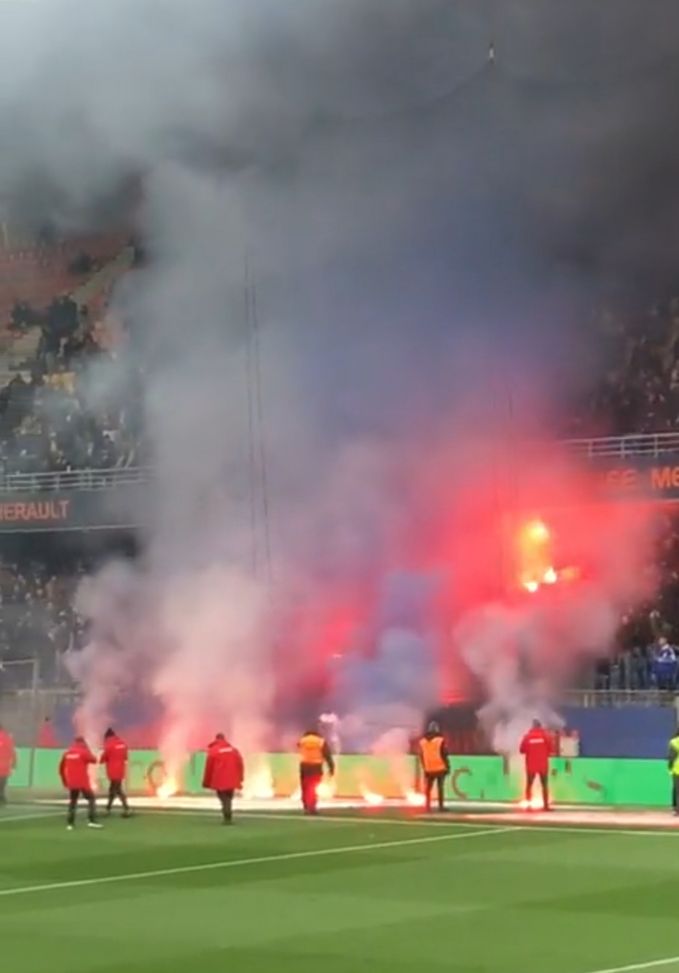 Ligue 1, Montpellier-Nantes sospesa al 17esimo: fumogeni in campo dalla tifoseria di casa- immagine 2