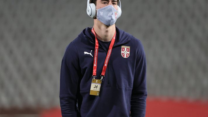 BELGRADE, SERBIA - MARCH 27: Dusan Vlahovic of Serbia is seen wearing a facemask prior to the FIFA World Cup 2022 Qatar qualifying match between Serbia and Portugal at FK Crvena Zvezda stadium on March 27, 2021 in Belgrade, Serbia. Sporting stadiums around Serbia remain under strict restrictions due to the Coronavirus Pandemic as Government social distancing laws prohibit fans inside venues resulting in games being played behind closed doors. (Photo by Srdjan Stevanovic/Getty Images) BELGRADE, SERBIA - MARCH 27: Dusan Vlahovic of Serbia is seen wearing a facemask prior to the FIFA World Cup 2022 Qatar qualifying match between Serbia and Portugal at FK Crvena Zvezda stadium on March 27, 2021 in Belgrade, Serbia. Sporting stadiums around Serbia remain under strict restrictions due to the Coronavirus Pandemic as Government social distancing laws prohibit fans inside venues resulting in games being played behind closed doors. (Photo by Srdjan Stevanovic/Getty Images)
