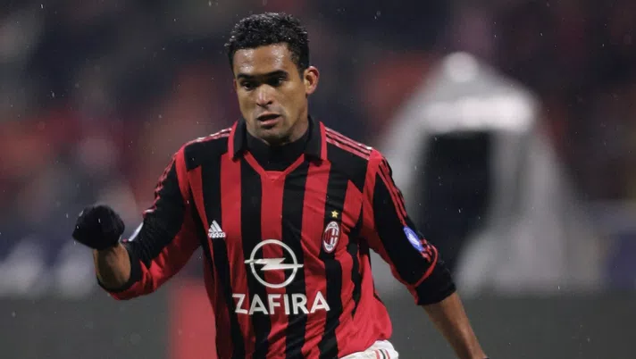 Serginho (ex difensore AC Milan), qui con la maglia rossonera nel 2006 | AC Milan News (Getty Images)