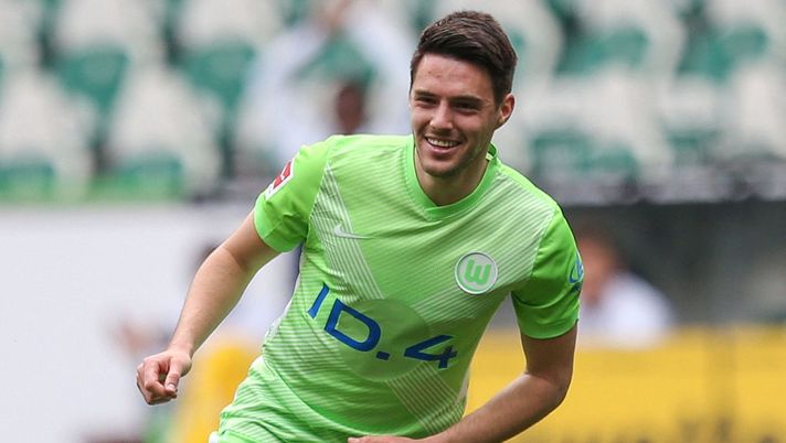 Wolfsburg's Croatian midfielder Josip Brekalo celebrates scoring the opening goal with his teammates during the German first division Bundesliga football match VfL Wolfsburg v Union Berlin in Wolfsburg, northern Germany on May 8, 2021. - - DFL REGULATIONS PROHIBIT ANY USE OF PHOTOGRAPHS AS IMAGE SEQUENCES AND/OR QUASI-VIDEO (Photo by Cathrin Mueller / POOL / AFP) / DFL REGULATIONS PROHIBIT ANY USE OF PHOTOGRAPHS AS IMAGE SEQUENCES AND/OR QUASI-VIDEO (Photo by CATHRIN MUELLER/POOL/AFP via Getty Images) Sky: “Brekalo, non solo Udinese e Napoli: la Fiorentina spinge e non molla” - immagine 1