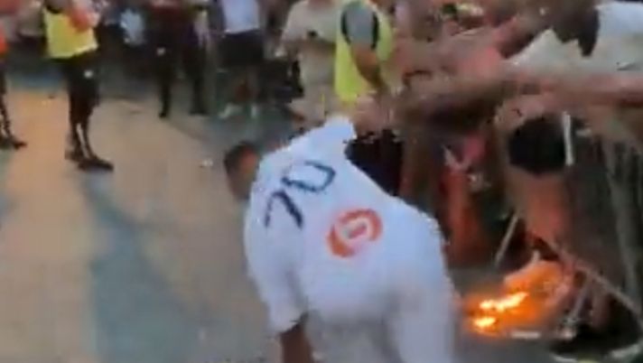 Atmosfera da brividi a Marsiglia per Sanchez: lui rischia “il primo infortunio” Atmosfera da brividi a Marsiglia per Sanchez: lui rischia “il primo infortunio” - immagine 1