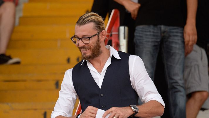 VICENZA, ITALY - SEPTEMBER 02: Federico Balzaretti looks on during the UEFA European U21 Championships Qualifier between Italy U21 and Serbia U21 at Stadio Romeo Menti on September 2, 2016 in Vicenza, Italy. (Photo by Dino Panato/Getty Images) VICENZA, ITALY - SEPTEMBER 02: Federico Balzaretti looks on during the UEFA European U21 Championships Qualifier between Italy U21 and Serbia U21 at Stadio Romeo Menti on September 2, 2016 in Vicenza, Italy. (Photo by Dino Panato/Getty Images)