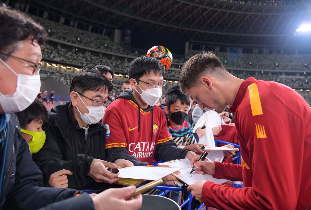 Roma, l’allenamento al National Stadium di Tokyo – FOTO GALLERY - immagine 5