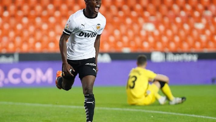 Nel 2019-20 Musah lascia l'Arsenal e firma per il Valencia.  