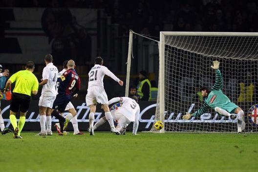 Mg Torino 26/02/2011 - campionato di calcio serie A / Juventus-Bologna / foto Matteo Gribaudi/Image Sport
nella foto: gol Marco Di Vaio - juventus bologna 