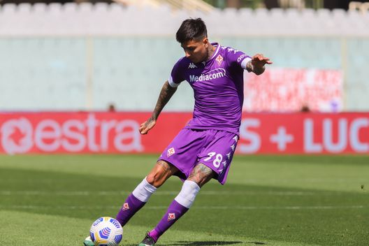 GERMOGLI PH: 25 APRILE 2021 FIRENZE STADIO ARTEMIO FRANCHI SERIE A FIORENTINA VS JUVENTUS NELLA FOTO PULGAR GERMOGLI PH: 25 APRILE 2021 FIRENZE STADIO ARTEMIO FRANCHI SERIE A FIORENTINA VS JUVENTUS NELLA FOTO PULGAR