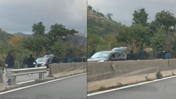 Avellino-Paganese, scene da far west: supporters Paganese bloccano l’autostrada