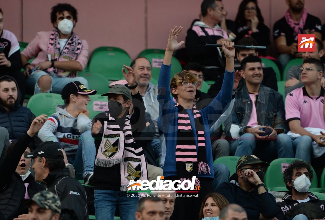 Fotogallery, i tifosi allo stadio per Palermo-Triestina 1-1 - immagine 48