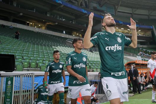 SAO PAULO, BRAZIL - JANUARY 12: Alan Empereur of Palmeiras gets in the field prior during a semifinal second leg match between Palmeiras and River Plate as part of Copa CONMEBOL Libertadores 2020 at Allianz Parque on January 12, 2021 in Sao Paulo, Brazil. (Photo by Amanda Perobelli - Pool/Getty Images) SAO PAULO, BRAZIL - JANUARY 12: Alan Empereur of Palmeiras gets in the field prior during a semifinal second leg match between Palmeiras and River Plate as part of Copa CONMEBOL Libertadores 2020 at Allianz Parque on January 12, 2021 in Sao Paulo, Brazil. (Photo by Amanda Perobelli - Pool/Getty Images)