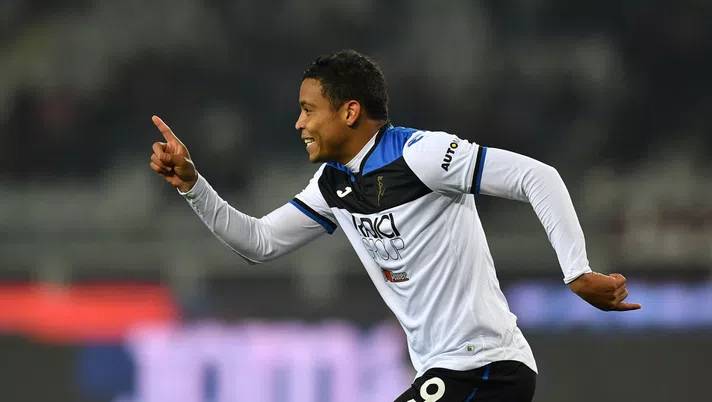 TURIN, ITALY - JANUARY 25:  Luis Muriel of Atalanta BC celebrates a goal during the Serie A match between Torino FC and  Atalanta BC at Stadio Olimpico di Torino on January 25, 2020 in Turin, Italy.  (Photo by Valerio Pennicino/Getty Images)