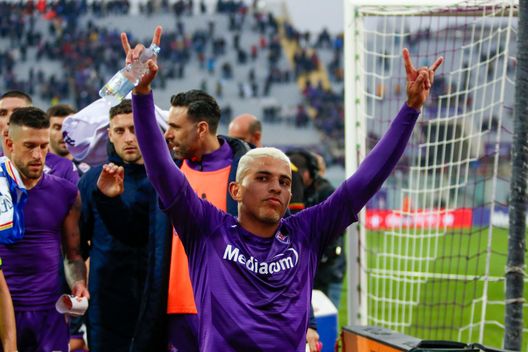 GERMOGLI PH: 19 MARZO 2023 FIRENZE STADIO ARTEMIO FRANCHI CAMPIONATO SERIE A FIORENTINA VS LECCE NELLA FOTO DODO' Cecchi: “Dodò, allora aveva ragione De Zerbi. Un ballerino prestato al pallone”- immagine 2