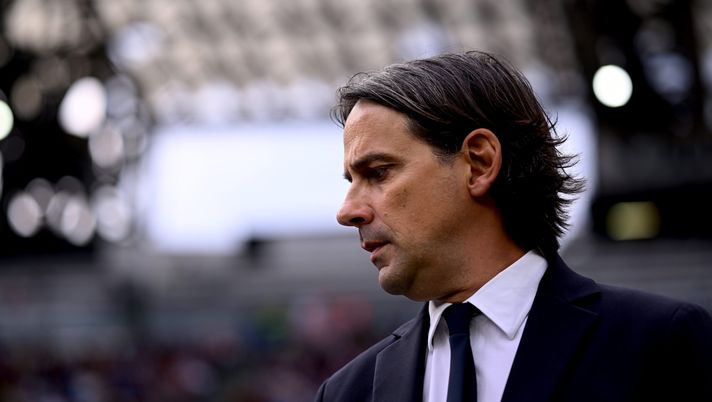 NAPLES, ITALY - MAY 21: Head coach of Inter Simone Inzaghi looks on during the Serie A match between SSC Napoli and FC Internazionale at Stadio Diego Armando Maradona on May 21, 2023 in Naples, Italy. (Photo by Mattia Ozbot - Inter/Inter via Getty Images) IPSE DIXIT – Inzaghi: “Napoli? L’abbiamo preparata bene”, Ballardini: “Bologna bell’esame”- immagine 2
