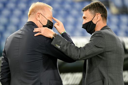 Igli Tare a colloquio con Paolo Maldini. Igli Tare a colloquio con Paolo Maldini.