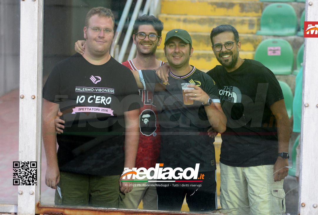 FOTOTIFO, Palermo-Reggiana 3-2 i tifosi allo stadio (gallery) - immagine 49