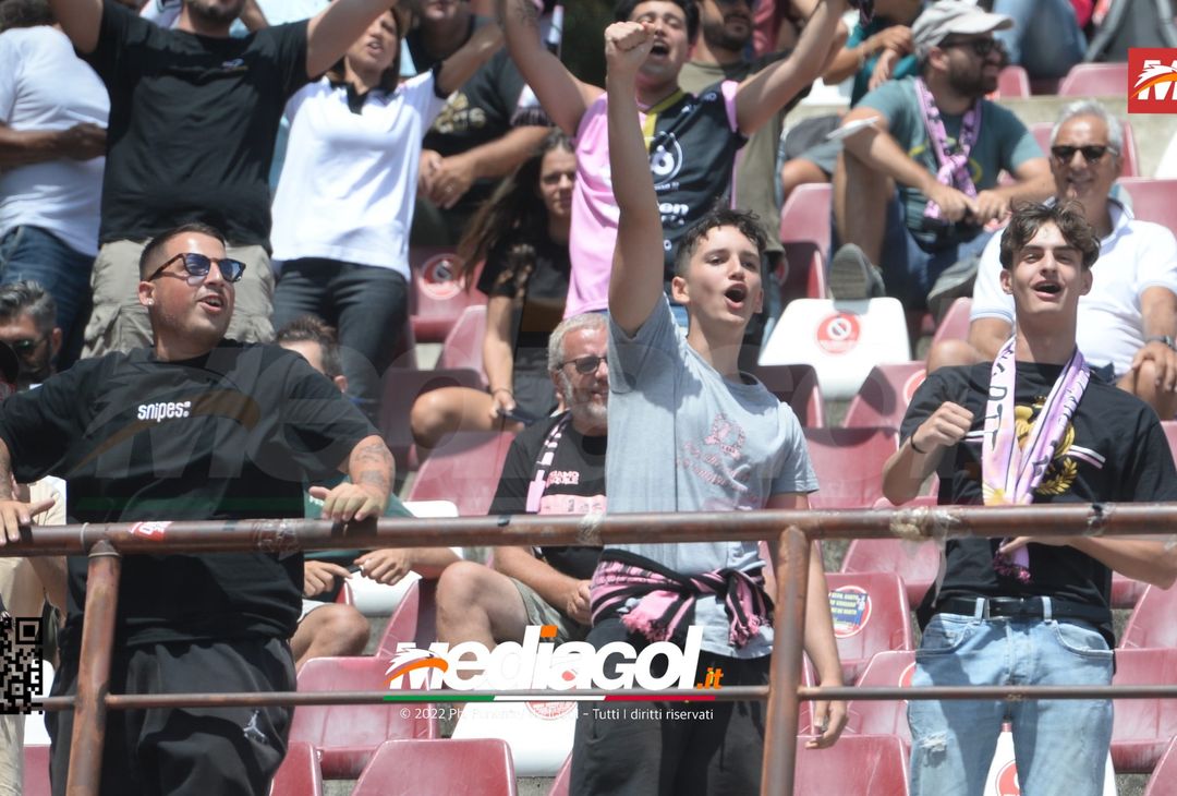 FOTOTIFO, Reggina-Palermo 3-0: i tifosi allo stadio “Oreste Granillo” (Gallery) - immagine 67