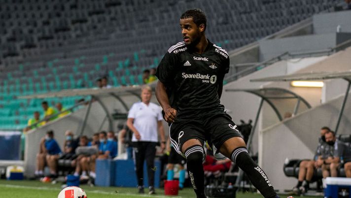 DOMZALE, SLOVENIA - AUGUST 10: Emil Konradsen Ceide of Rosenborg controls the ball during the UEFA Conference League: Third Qualifying Round Leg Two match between NK Domzale and Rosenborg at Stozice Stadium on August 10, 2021 in Ljubljana, Slovenia. (Photo by Jurij Kodrun/Getty Images) Sassuolo, la Gazzetta: “Ceide è l’erede di Boga. Colpi, gol ed era in lista da tempo” - immagine 1