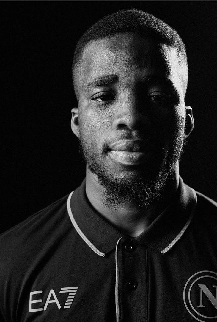 Il Napoli continua la sua lotta: 'Abbracciamo l'uguaglianza. Contro il razzismo, tutti gli occhi contano'