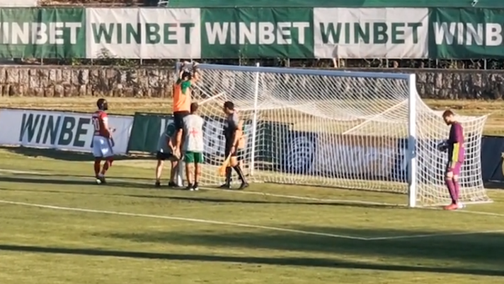 E' accaduto davvero tra Botev Vratsa e CSKA Sofia... E' accaduto davvero tra Botev Vratsa e CSKA Sofia...