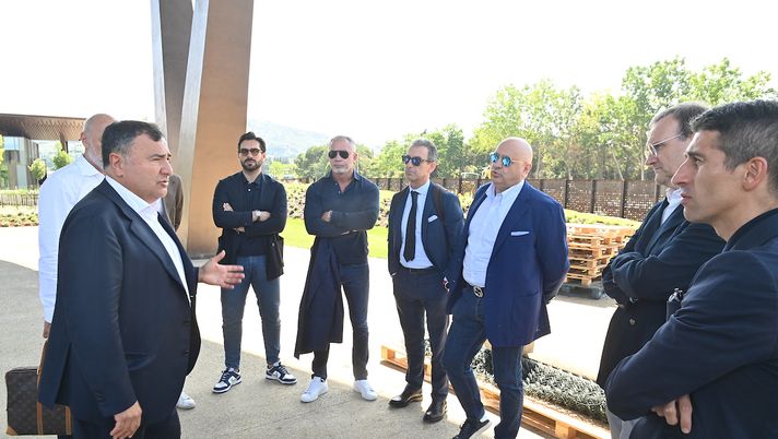 Tanto stupore. La Fiorentina con i procuratori per cambiare il calciomercato - immagine 1