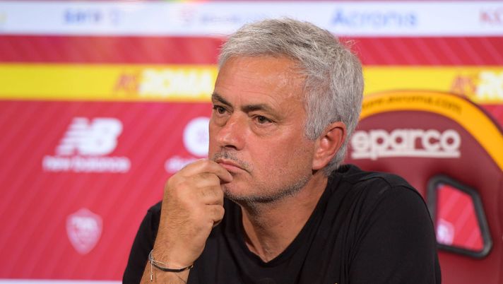 Mourinho difende i Friedkin: “Chi c’era prima ride con le tasche piene” – VIDEO - immagine 1