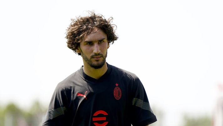 Yacine Adli AC Milan Milanello