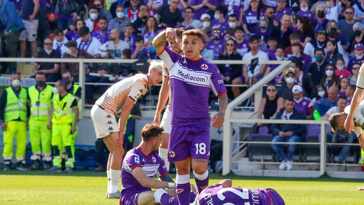 GERMOGLI PH: 16 APRILE 2022 FIRENZE STADIO ARTEMIO FRANCHI SERIE A FIORENTINA VS VENEZIA NELLA FOTO TORREIRA VN – Torreira: prove di disgelo tra Commisso e Bentancur. Non è detta l’ultima - immagine 1