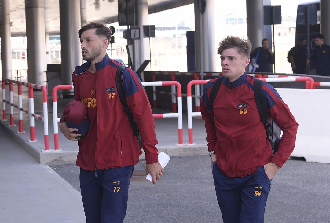 La Roma in partenza per Milano: domani la sfida con l’Inter – FOTO GALLERY - immagine 9